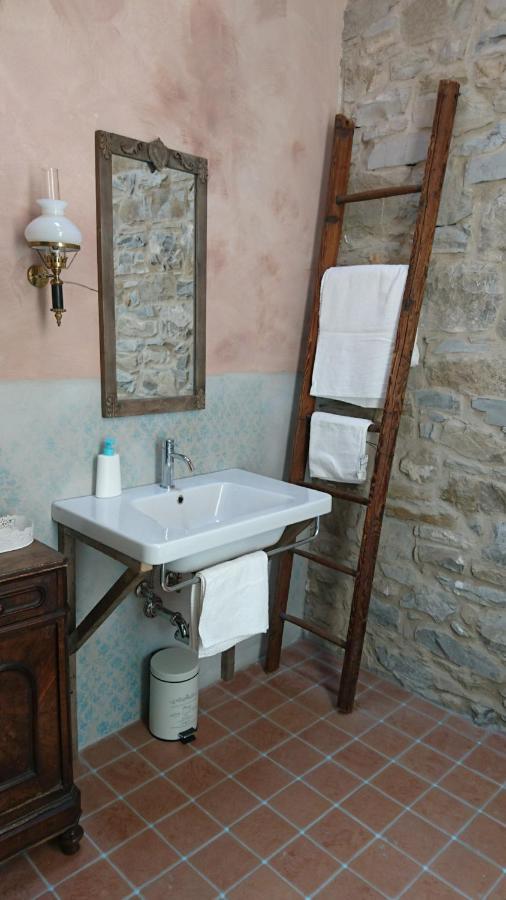 Due Principi E Una Fata Sestola Bagian luar foto