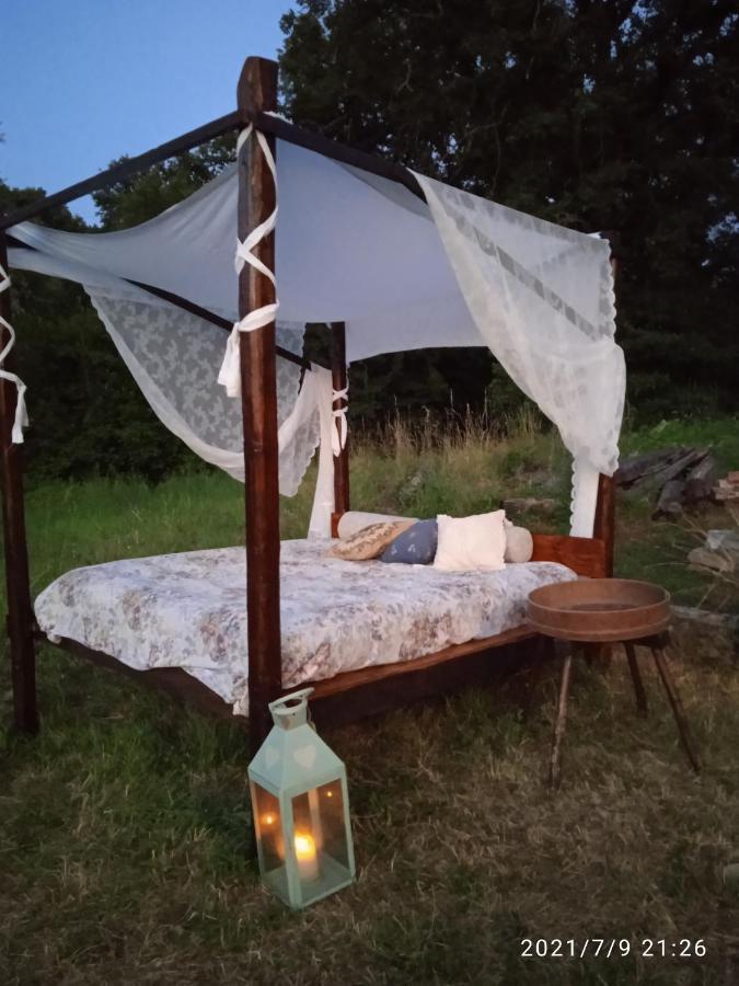 Due Principi E Una Fata Sestola Bagian luar foto